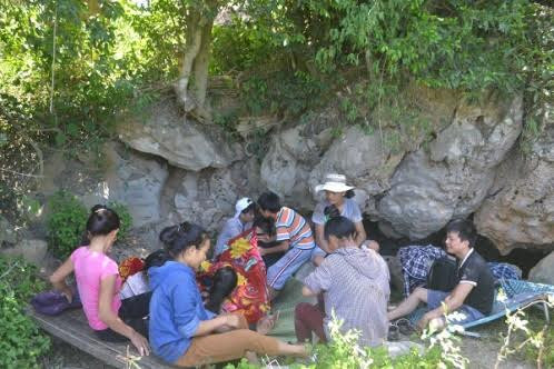 Co ro đắp chăn giữa chảo lửa miền Trung ảnh 8