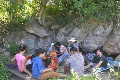Co ro đắp chăn giữa chảo lửa miền Trung ảnh 8