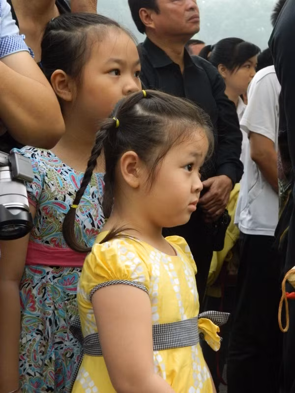 nỗi buồn của trẻ thơ trước sự ra đi của đại tướng Võ Nguyễn Giáp)