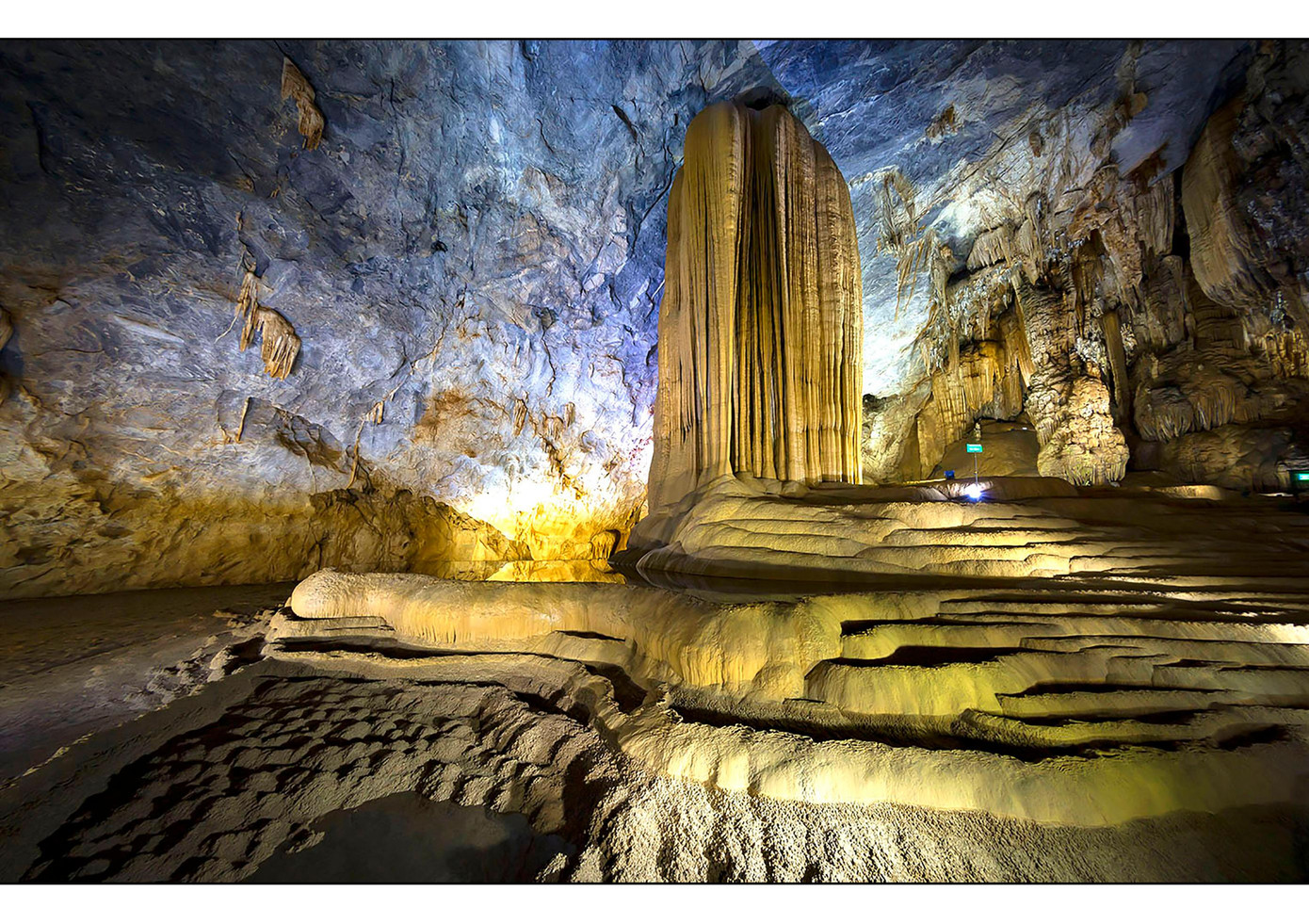 Vẻ đẹp thạch nhũ trong Động Thiên Đường Vẻ đẹp thạch nhũ trong Động Thiên Đường