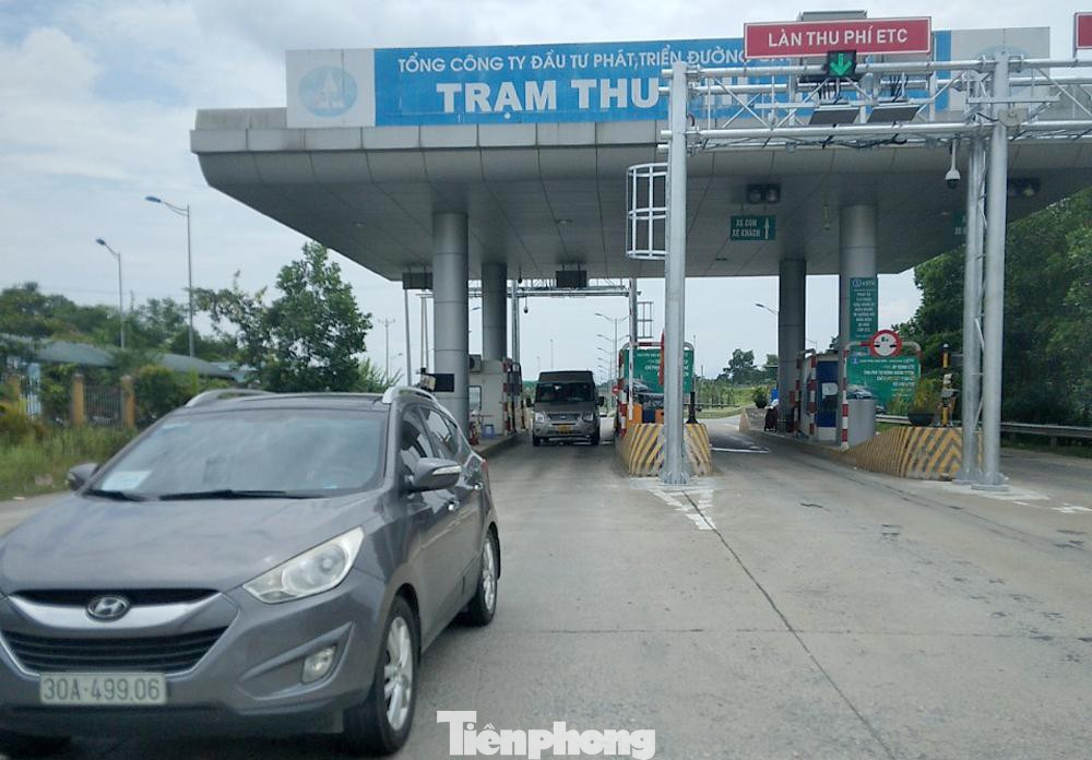 Sau khi bỏ yêu cầu số dư tài khoản giao thông, dù còn một số xe rời cao tốc khi tài khoản không đủ trả phí, nhưng không nhiều, không gây ra ùn tắc, hay tài xế cố tình gây rối. Sau khi bỏ yêu cầu số dư tài khoản giao thông, dù còn một số xe rời cao tốc khi tài khoản không đủ trả phí, nhưng không nhiều, không gây ra ùn tắc, hay tài xế cố tình gây rối.