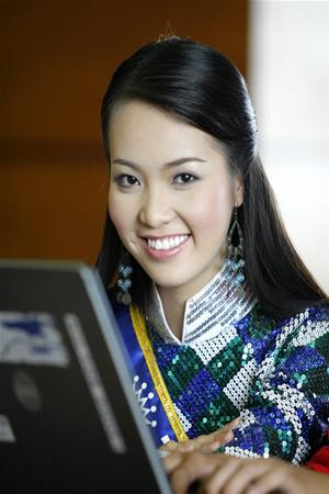 Á hậu 2 Thụy Vân. Ảnh : Hồng Vĩnh.