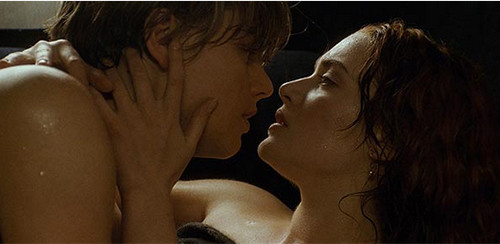 Cảnh nóng kinh điển trong bom tấn Titanic của đạo diễn James Cameron