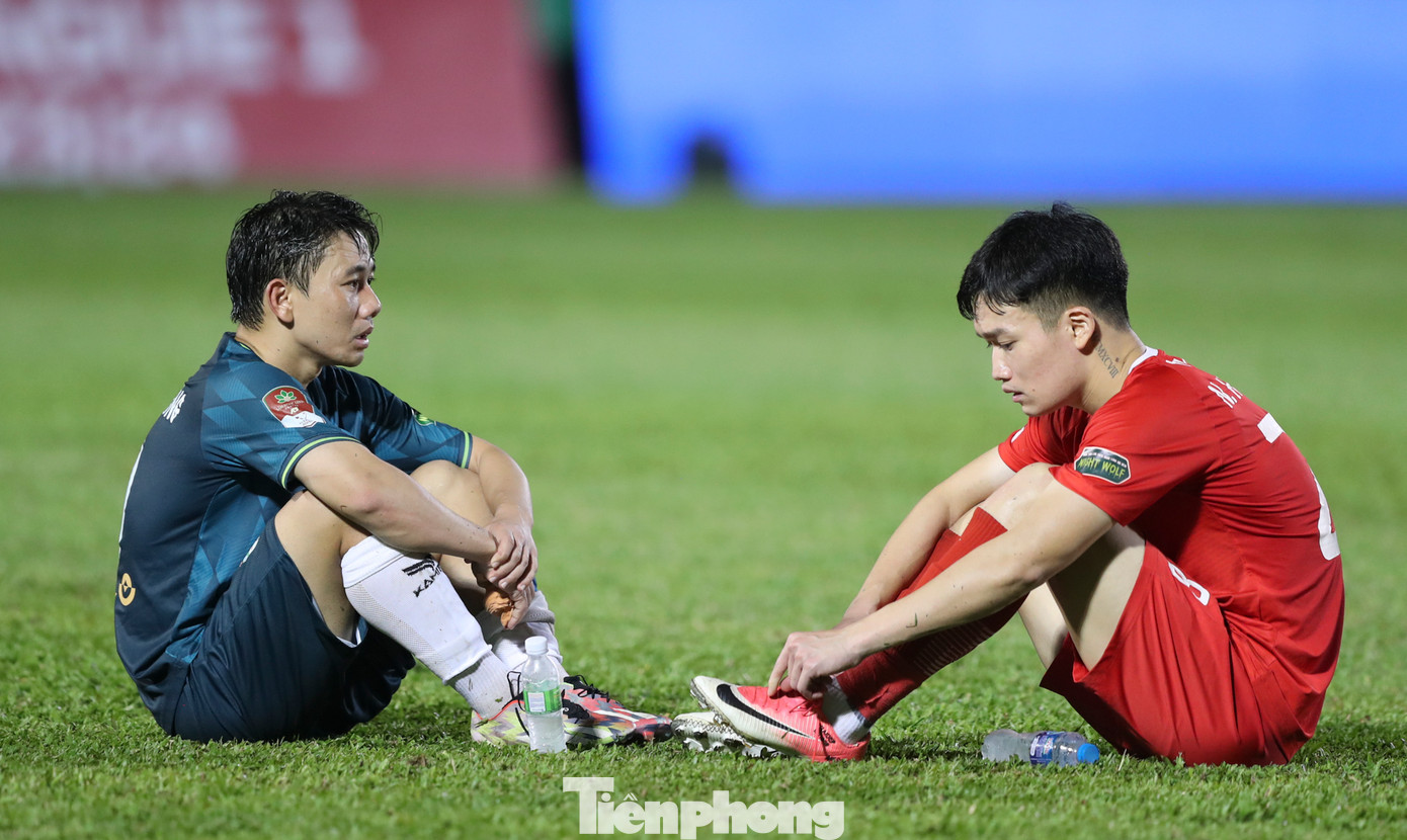 Cả hai đã dành thời gian rất lâu để nói chuyện cùng nhau.