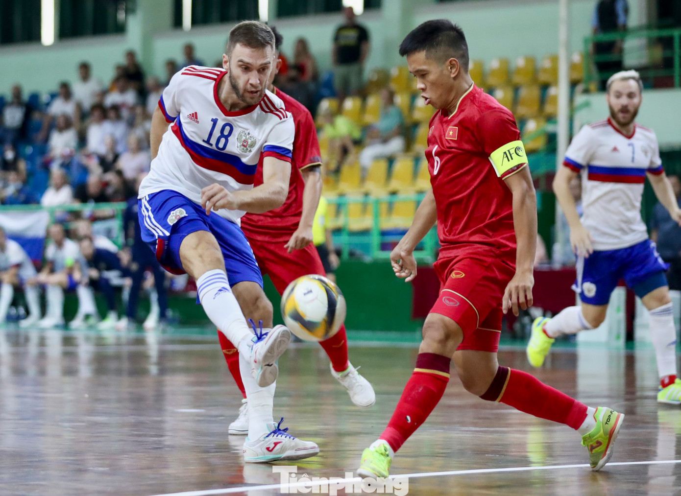 Đối đầu với đội bóng đứng 4 thế giới, HLV Diego Giustozzi quyết định sử dụng các nhân tố chủ lực ngay từ đầu với quyết tâm sẽ tạo nên bất ngờ.