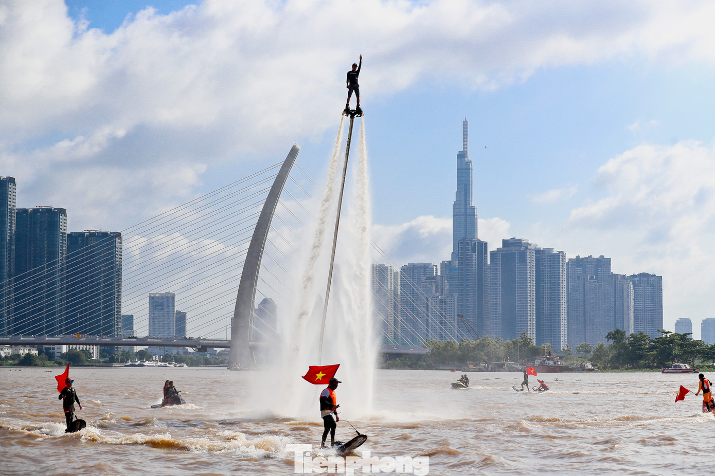 Giải Vô địch Đua thuyền truyền thống TPHCM mở rộng nằm trong Lễ hội sông nước TPHCM lần thứ 1 năm 2023, nhằm góp phần phát triển sản phẩm du lịch đặc trưng trên địa bàn TPHCM.