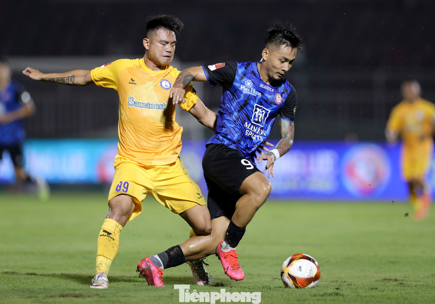 Không có sự phục vụ của Da Silva nhưng CLB TPHCM vẫn xuất sắc giành thắng lợi 2-0 trước Khánh Hoà ở trận ra quân để qua đó chiếm ngôi đầu bảng tại V-League 2023-2024.