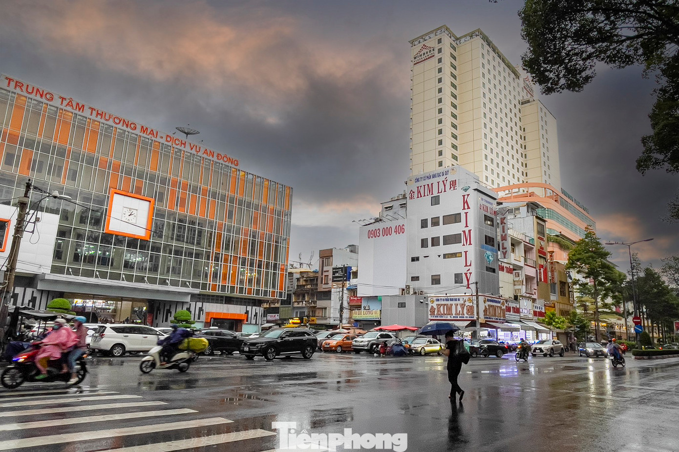 Hiện tại, An Đông Plaza – Winsor Hotel vẫn hoạt động bình thường nhưng lại rơi vào trạng thái khá vắng khách.