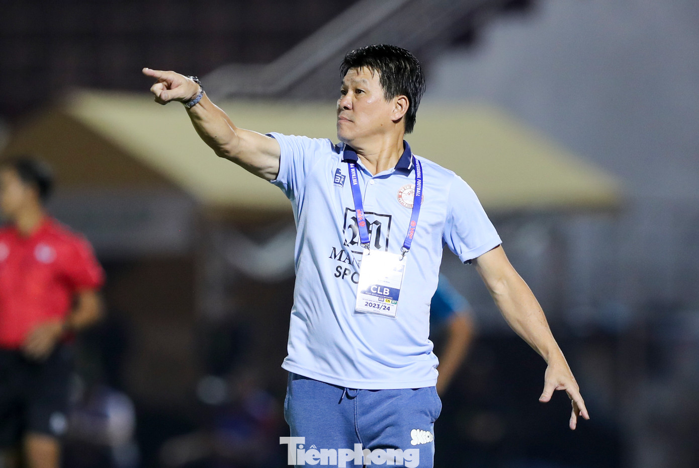 Đánh bại Khánh Hòa 2-0 trong trận ra quân, CLB TPHCM chiếm ngôi đầu bảng V-League, cùng 3 điểm như Nam Định nhưng có hiệu số tốt hơn.