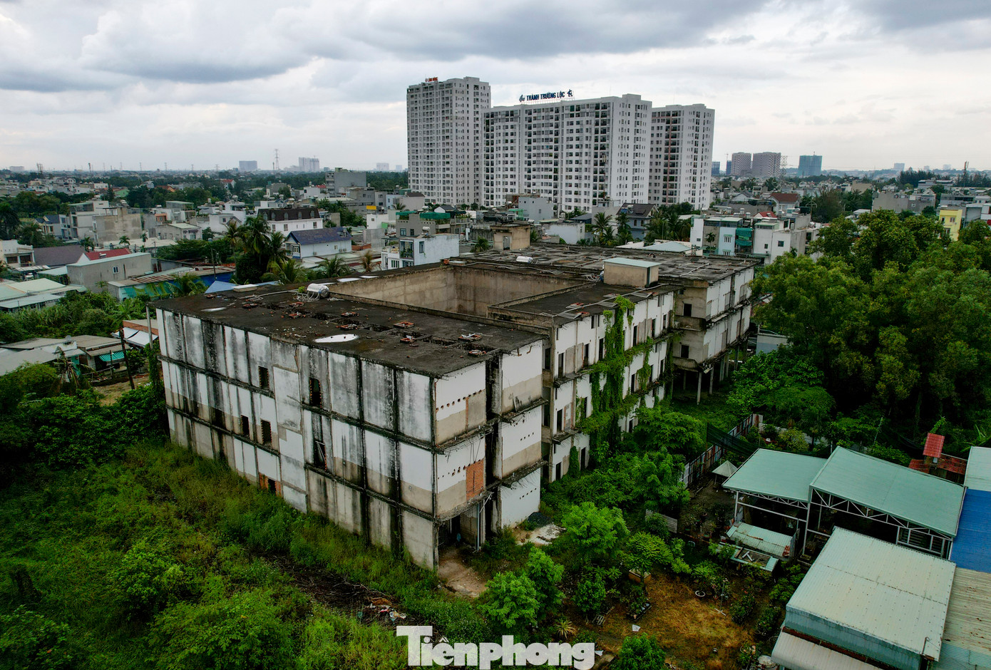 Theo giới thiệu từ thời điểm mở bán, dự án có diện tích 4.000m2, với 300 căn. Mỗi căn hộ rộng khoảng 20m2 có giá từ 280 triệu đồng/căn, thời hạn sử dụng 20 năm.