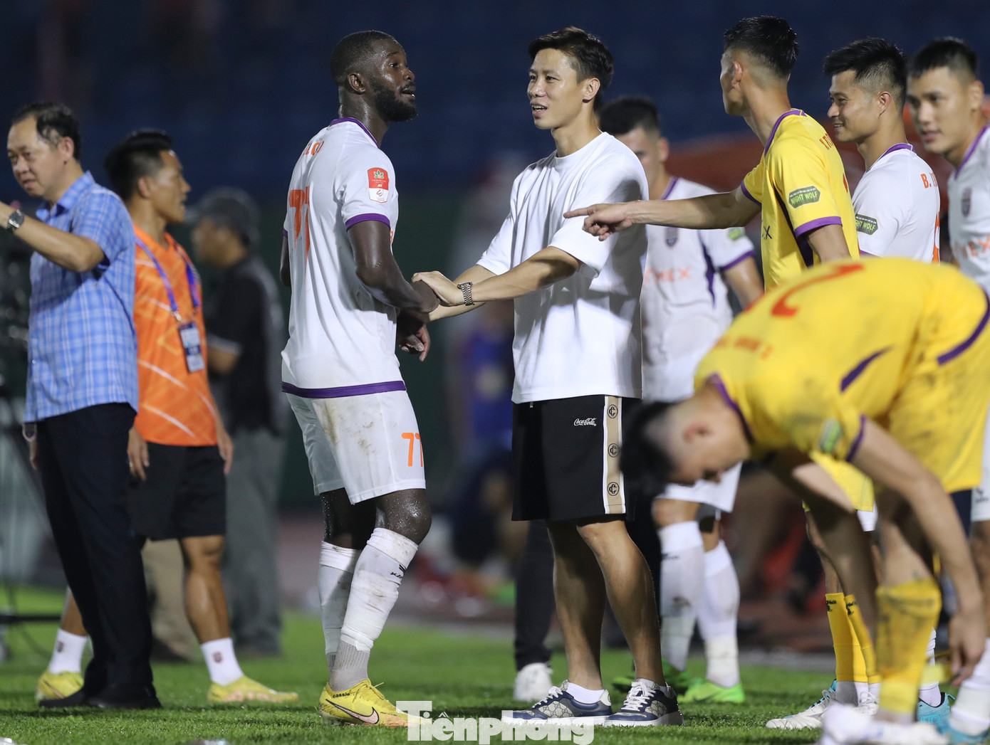 Chiến thắng 1-0 trước CLB Hải Phòng giúp Bình Dương vươn lên đứng thứ 3 tại V.League với 6 điểm, thầy trò HLV Lê Huỳnh Đức mới chỉ thi đấu 2 trong 3 lượt tại giải đấu.