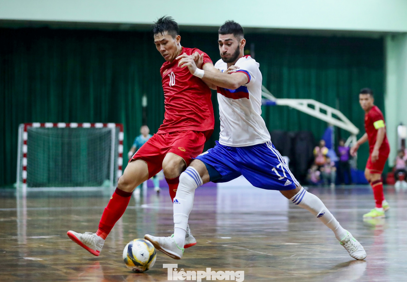 Đoàn quân của HLV Giustozzi liên tiếp tạo ra các áp lực về phía đối thủ khi bước sang hiệp 2.