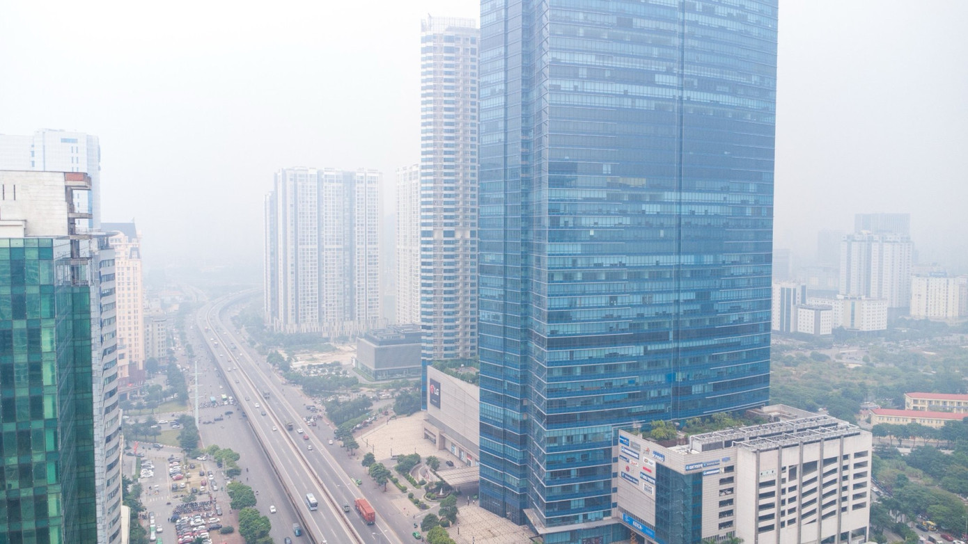 Một số điểm đo ghi nhận chất lượng không khí ở ngưỡng tím như tại Trung tâm Sao Mai (Thanh Xuân), Viện Hàn lâm Khoa học và Công nghệ Việt Nam (Cầu Giấy), thị trấn Đông Anh (Đông Anh), Trâu Quỳ (Gia Lâm)... Một số điểm đo ghi nhận chất lượng không khí ở ngưỡng tím như tại Trung tâm Sao Mai (Thanh Xuân), Viện Hàn lâm Khoa học và Công nghệ Việt Nam (Cầu Giấy), thị trấn Đông Anh (Đông Anh), Trâu Quỳ (Gia Lâm)...