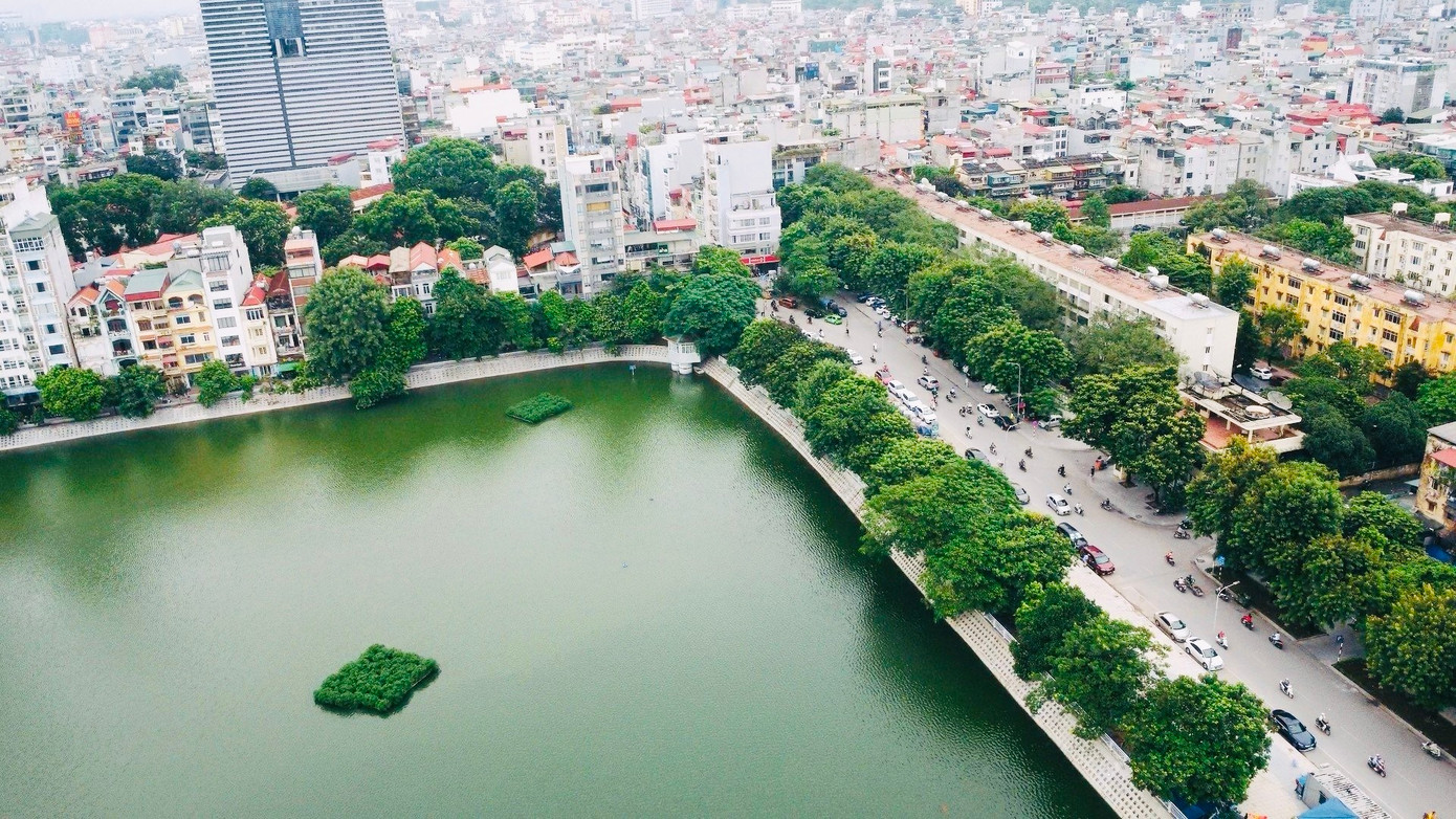 UBND quận Đống Đa đã quyết định chi hơn 25 tỉ đồng thực hiện cải tạo, chỉnh trang đồng bộ hạ tầng kỹ thuật đô thị xung quanh hồ Xã Đàn (còn gọi là hồ Trung Tự, phường Nam Đồng và phường Trung Tự, quận Đống Đa).