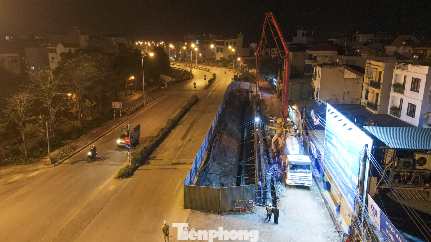 Dự án xây dựng, mở rộng đường Âu Cơ (đoạn từ khách sạn Thắng Lợi đến ngõ 124 Âu Cơ) do Ban Quản lý dự án đầu tư xây dựng công trình giao thông TP Hà Nội làm chủ đầu tư.