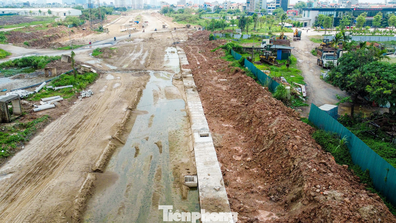 Theo thiết kế, dự án có chiều dài 5,6 km, tốc độ tối đa 80 km/h, quy mô mặt cắt ngang 60 m. Theo thiết kế, dự án có chiều dài 5,6 km, tốc độ tối đa 80 km/h, quy mô mặt cắt ngang 60 m.