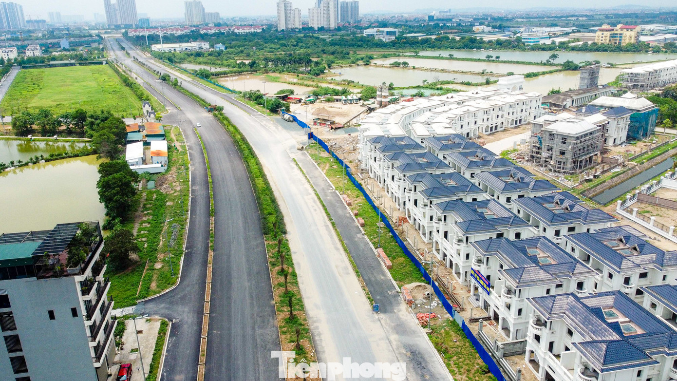 Giai đoạn 1 của dự án đường Vành đai 3,5 (đoạn từ Đại lộ Thăng Long đến Quốc lộ 32) đã cơ bản hoàn thành. Giai đoạn 1 của dự án đường Vành đai 3,5 (đoạn từ Đại lộ Thăng Long đến Quốc lộ 32) đã cơ bản hoàn thành.