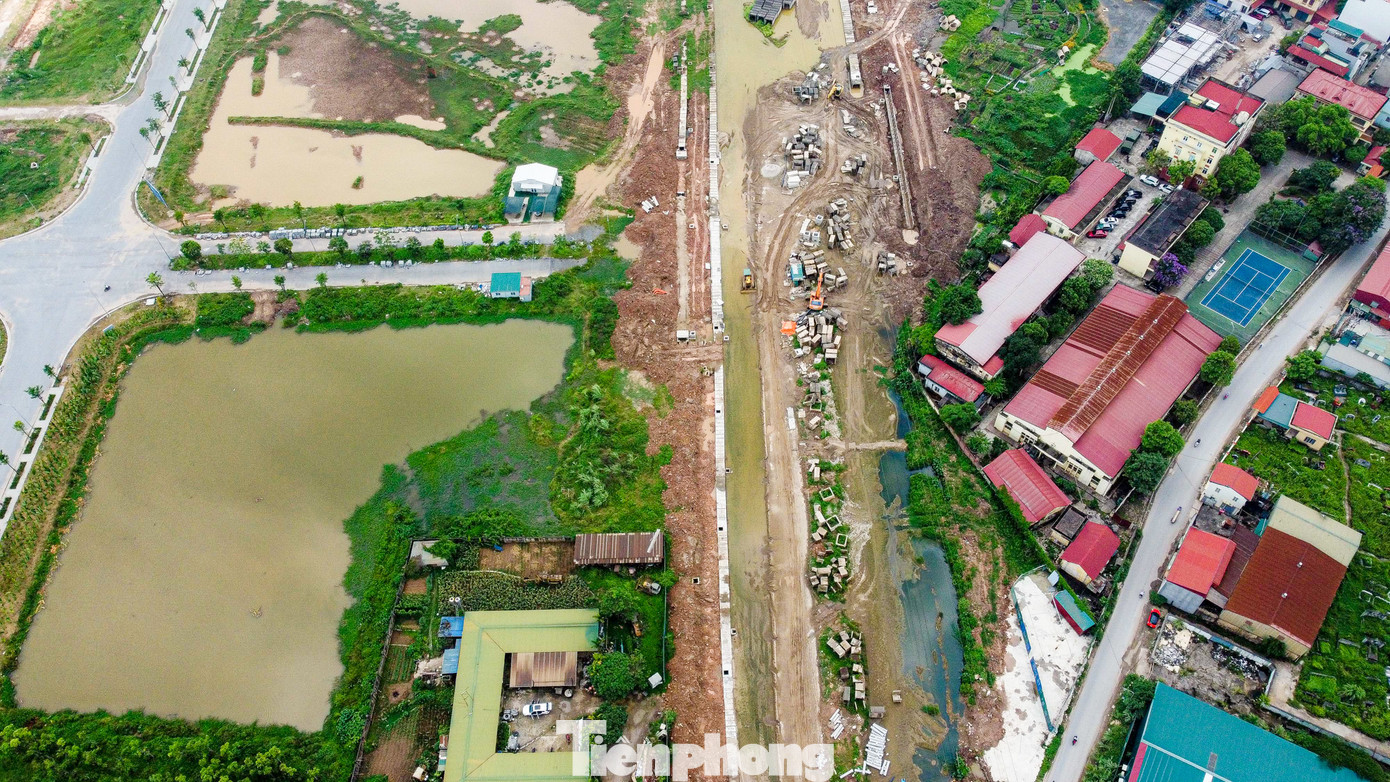 Tuy nhiên sau gần 6 năm triển khai, dự án vẫn còn nhiều ngổn ngang. Tuy nhiên sau gần 6 năm triển khai, dự án vẫn còn nhiều ngổn ngang.