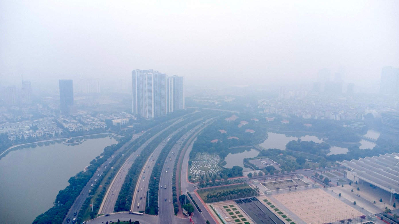 Một số điểm đo ghi nhận chất lượng không khí ở ngưỡng tím như tại Trung tâm Sao Mai (Thanh Xuân), Viện Hàn lâm Khoa học và Công nghệ Việt Nam (Cầu Giấy), thị trấn Đông Anh (Đông Anh), Trâu Quỳ (Gia Lâm)... Một số điểm đo ghi nhận chất lượng không khí ở ngưỡng tím như tại Trung tâm Sao Mai (Thanh Xuân), Viện Hàn lâm Khoa học và Công nghệ Việt Nam (Cầu Giấy), thị trấn Đông Anh (Đông Anh), Trâu Quỳ (Gia Lâm)...