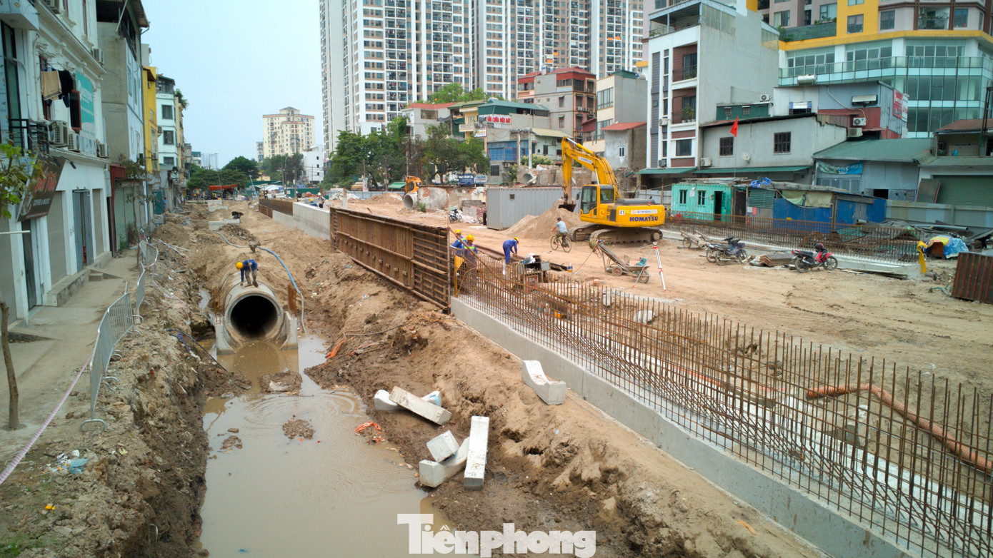 Hơn nữa, nó còn là một thành phần của nút giao phức tạp bậc nhất Hà Nội trong tương lai, khi tại vị trí xung yếu này còn có đường sắt đô thị đi qua.