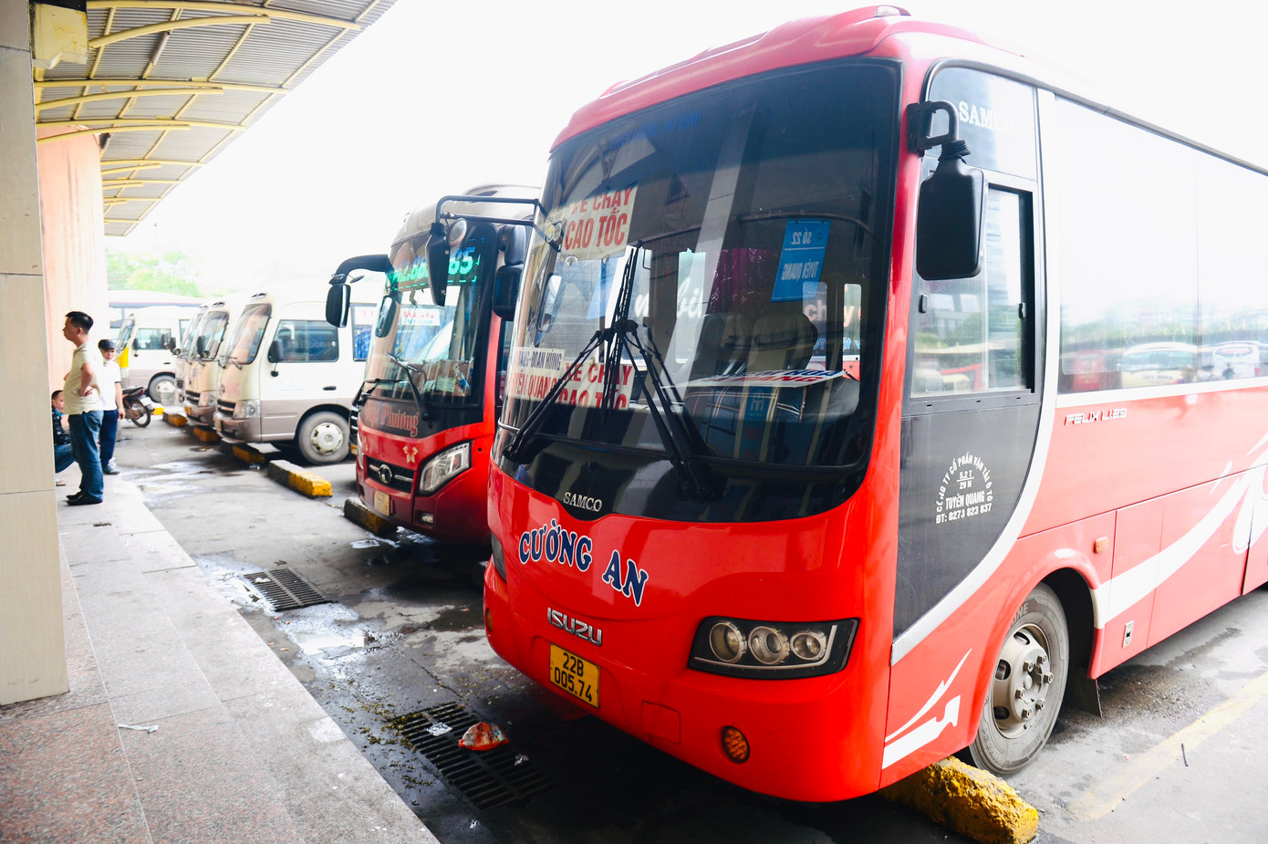 Tại bến xe Mỹ Đình, lượng khách được dự báo tăng cao nhất khoảng 18.000 lượt/ngày, tăng lên hơn 300% so với ngày thường, lượt xe dự kiến hơn là 900 lượt xe/ngày, chủ yếu ở các tuyến đường: Lào Cai, Phú Thọ, Yên Bái, Điện Biên, Sơn La, Lai Châu, Quảng Ninh, Cao Bằng…