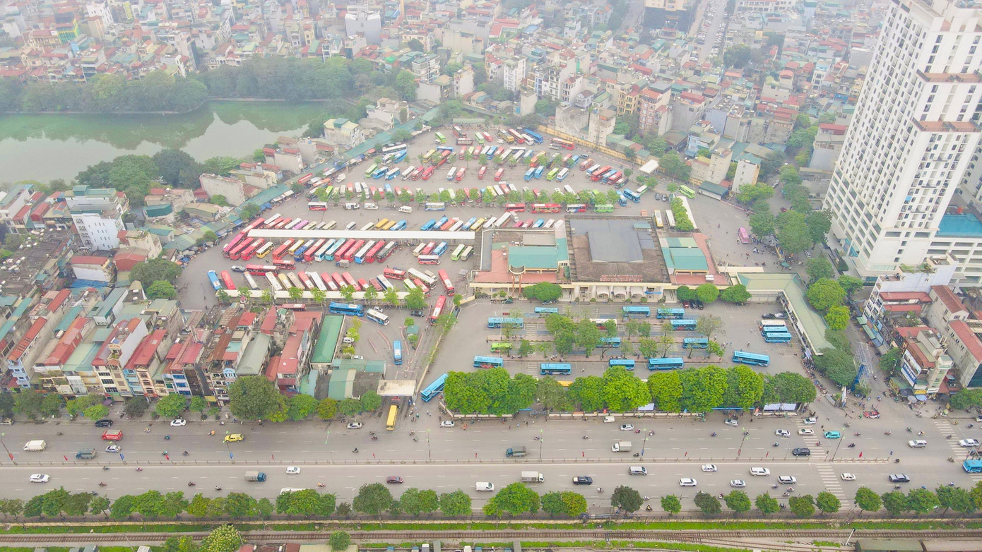 Dịp nghỉ lễ 30/4 và 1/5 năm nay trùng với ngày nghỉ giỗ Tổ Hùng Vương 10/3 Âm lịch (ngày 29/4) nên người lao động trên cả nước được nghỉ lễ kéo dài 5 ngày, bắt đầu từ ngày 29/4/2023 đến hết ngày 3/5/2023.