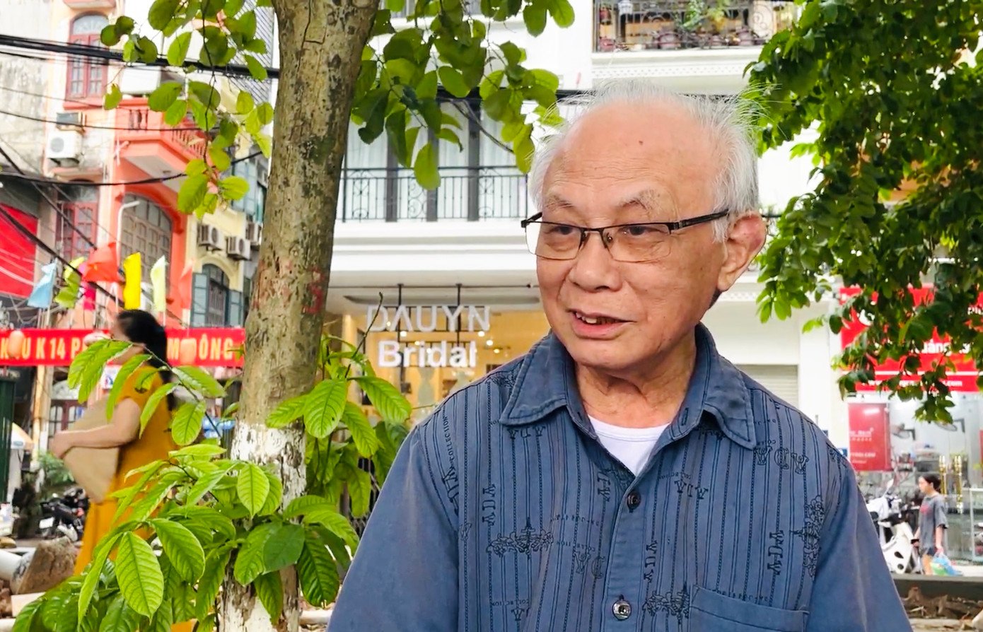 Chứng kiến cảnh quan khu vực hồ đang được cải tạo "khoác áo mới' ngày một khang trang hơn, người dân nơi đây rất phấn khởi và mong muốn công tác duy tu được đảm bảo lâu dài, thêm ghế đá có tựa cho các cụ được nghỉ ngơi thoải mái hơn sau khi tập thể dục, có thể quản lý chặt chẽ hơn, không cho dắt chó đi dạo, phóng uế bừa bãi...