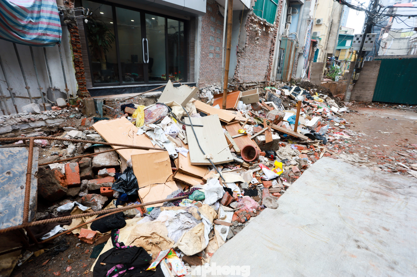 Được biết vào cuối năm 2012, Dự án Cải thiện môi trường xung quanh mương thoát nước Thụy Khuê được khởi công với nguồn vốn 400 tỉ đồng do UBND quận Tây Hồ làm chủ đầu tư.