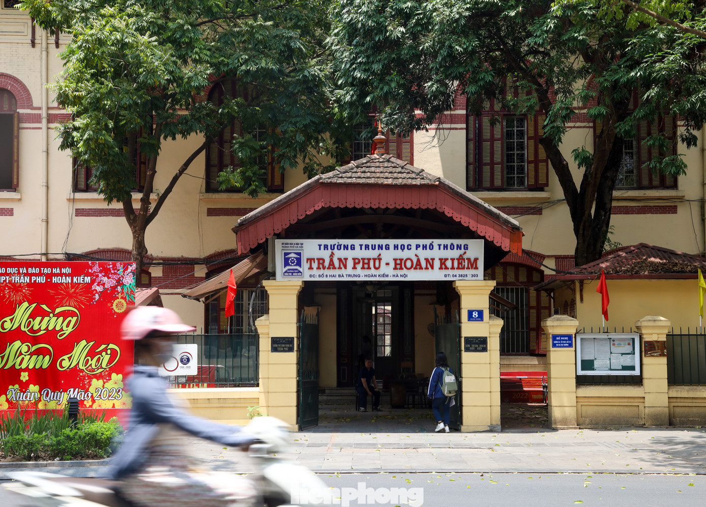 Trường THPT Trần Phú được xây dựng năm 1907 với kiến trúc theo vùng Paris và phía Bắc của nước Pháp.