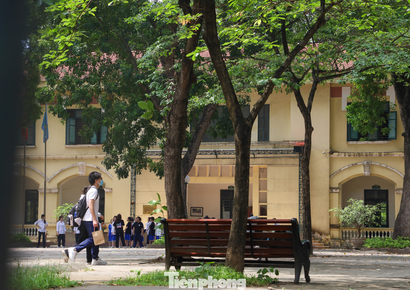 Trường THPT Chu Văn An có 13 tòa nhà, trong đó rất nhiều tòa xây dựng từ thời Pháp.