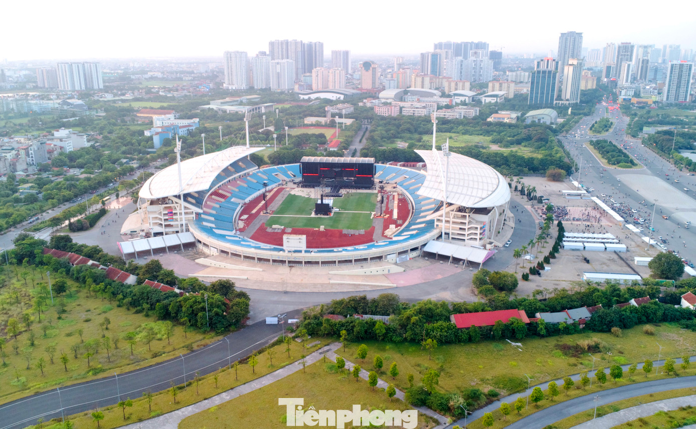 Chỉ còn 2 ngày nữa, concert của BlackPink trong khuôn khổ tour diễn vòng quanh thế giới Born Pink diễn tại sân vận động Mỹ Đình, Hà Nội.