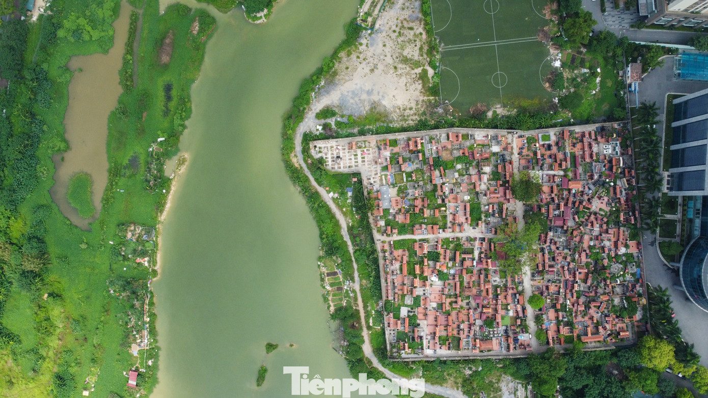 Theo ghi nhận của PV báo Tiền Phong, dự án đã hoàn thành giải phóng mặt bằng giai đoạn 1, đã được cấp phép xây dựng đối với phần công viên tuy nhiên đến nay vẫn chưa thành hình.