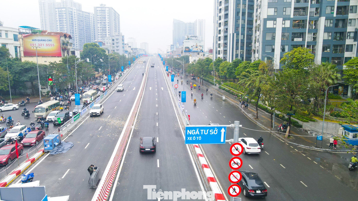 Dự án được khởi công vào ngày 22/4/2018. Tổng mức đầu tư đoạn dưới thấp và trên cao gần 10.000 tỷ đồng theo hình thức BT do Tập đoàn Vingroup thực hiện.