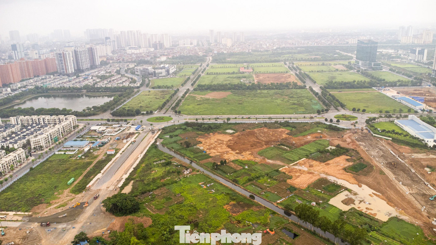 Tại khu Tây Hồ Tây dự kiến sẽ bố trí 13 trụ sở làm việc có hình khối kiến trúc thống nhất về phía Bắc và Nam gắn với 2 trục đường đô thị.