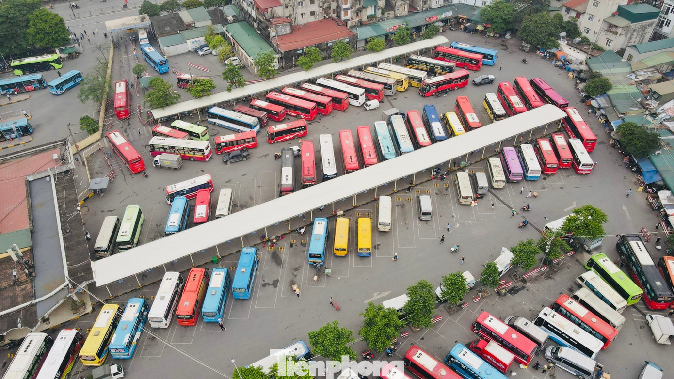 Dịp này cũng thường trùng với dịp khai trương mùa du lịch tại nhiều tỉnh thành, nên nhu cầu đi lại của nhân dân trong kỳ nghỉ lễ sẽ tăng mạnh, lưu lượng hành khách sẽ tập trung vào một số địa phương, đặc biệt những địa phương có điểm tham quan, du lịch”, lãnh đạo công ty CP bến xe Hà Nội thông tin.