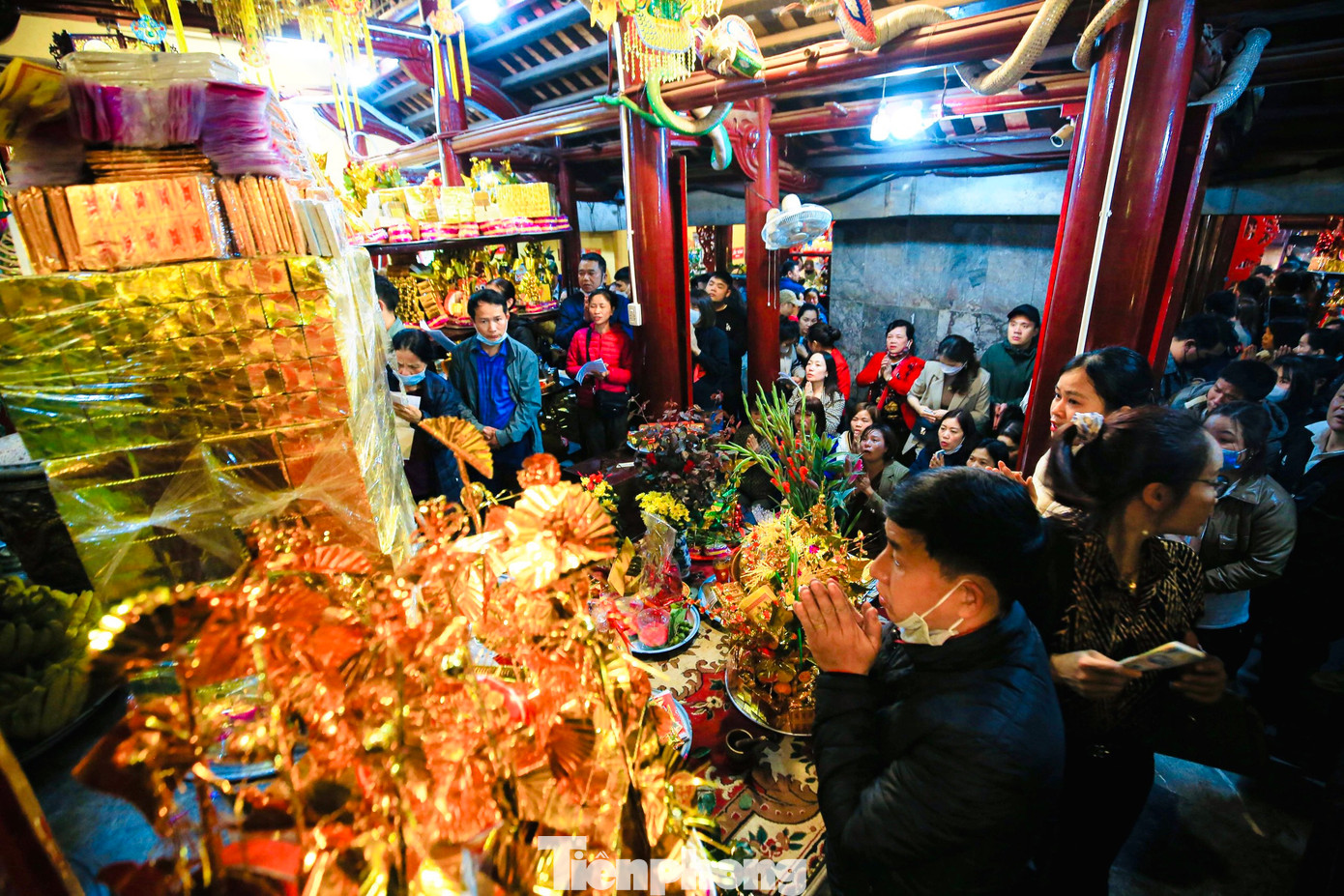 Trao đổi với PV báo Tiền Phong, ông Nguyễn Văn Viện, Trưởng ban quản lý Khu di tích đình, đền, chùa khu Cổ Mễ (TP Bắc Ninh) cho biết: "Sau 2 năm dịch bệnh COVID-19 nhà đền phải đóng cửa. Năm nay dịch bệnh đã được kiểm soát nên dự kiến du khách thập phương sẽ đến đền Bà Chúa Kho xin lễ rất đông".