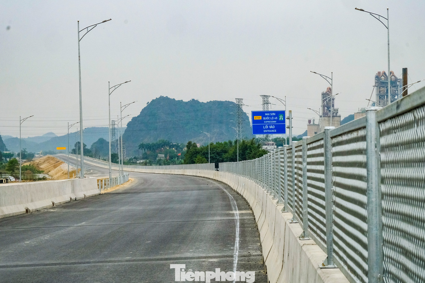 Đoạn đường đi qua địa phận tỉnh Ninh Bình bao gồm: Điểm đầu thuộc địa phận xã Mai Sơn, huyện Yên Mô và điểm cuối là địa phận xã Quang Sơn, TP Tam Điệp.