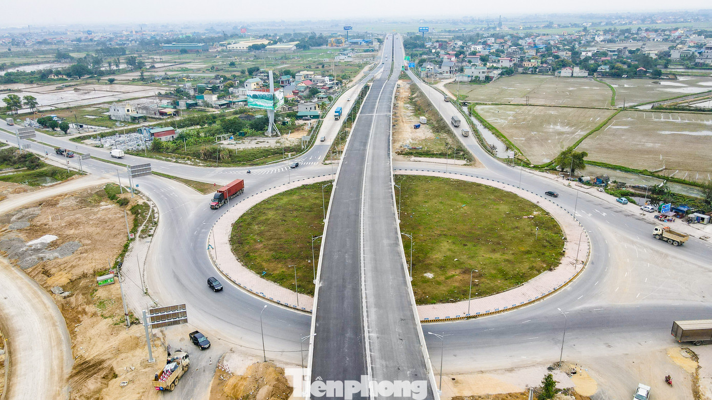 Cao tốc Mai Sơn - Quốc lộ 45 giai đoạn hoàn chỉnh được xây dựng theo quy mô 6 làn xe, nền đường 32,25 m, đạt vận tốc thiết kế 120 km/h; giai đoạn phân kỳ đầu tư xây dựng 4 làn xe hạn chế, nền đường 17 m, đạt vận tốc thiết kế 80 km/h. Khi hoàn thành dự án sẽ rút ngắn thời gian di chuyển giữa Hà Nội - Thanh Hóa chỉ còn hơn 2 giờ đồng hồ thay vì hơn 3 giờ như hiện nay.