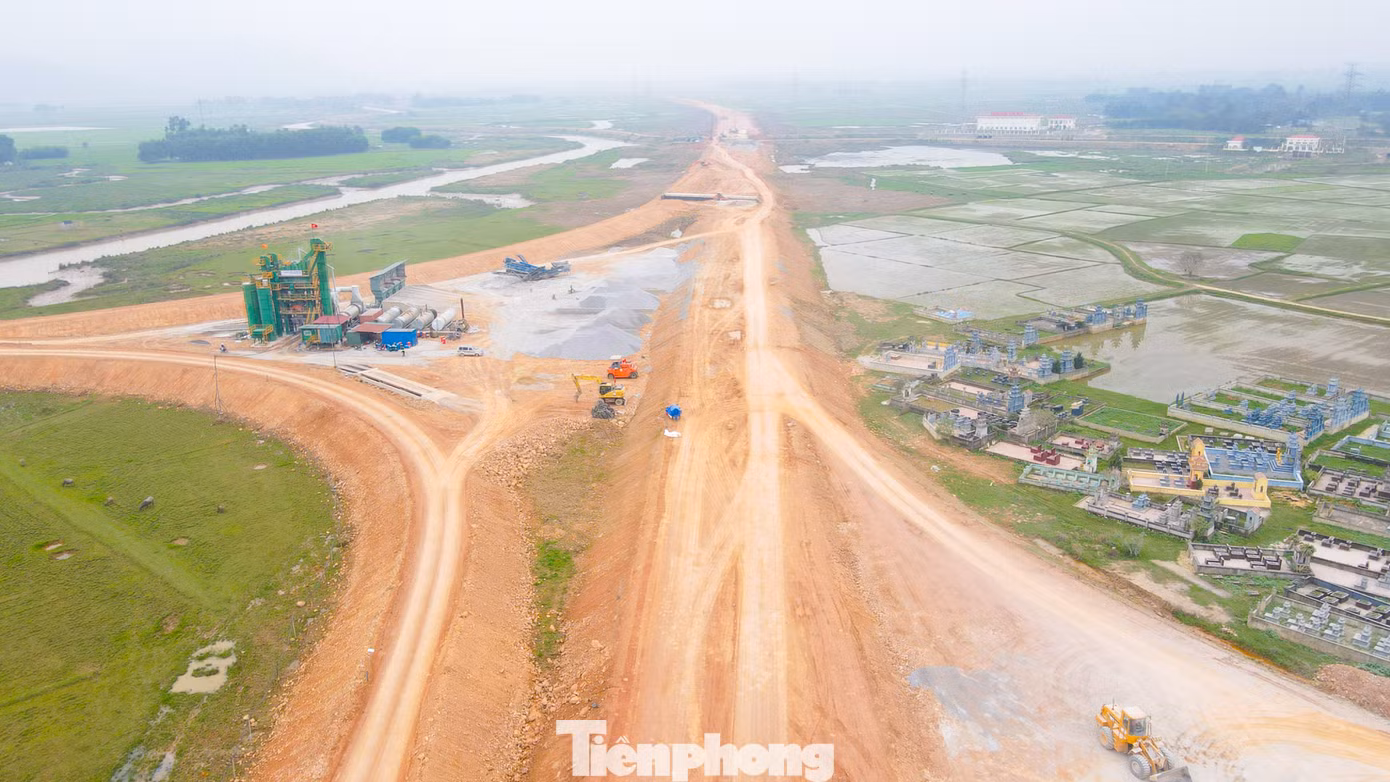 Điểm cuối của tuyến cao tốc thuộc địa phận xã Tân Phúc, huyện Nông Cống, tỉnh Thanh Hóa.