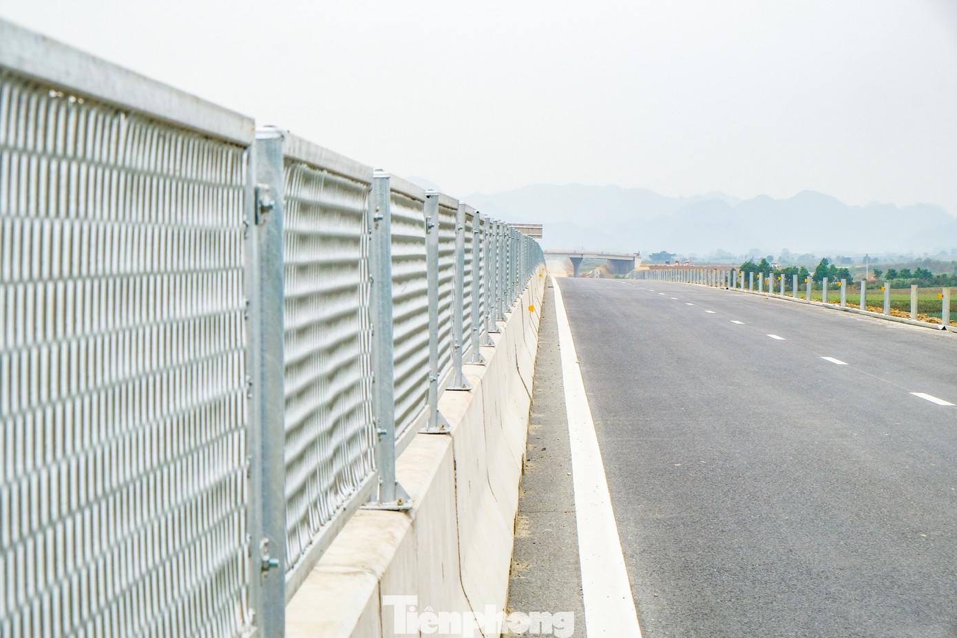 Hiện tại, dự án đang gấp rút thi công những hạng mục cuối cùng để kịp hoàn thành và về đích trước kỳ nghỉ lễ 30/4 và 1/5.