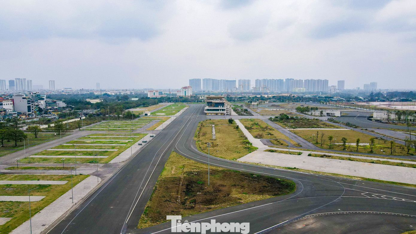 Phó chủ tịch UBND TP Hà Nội Lê Hồng Sơn cho rằng, thời gian qua, Sở VH-TT đã làm tốt công tác bảo quản tài sản được bàn giao. Bước đầu, sở đã sử dụng, tổ chức một số hoạt động văn hoá, thể thao đông người tạo hiệu ứng tốt.