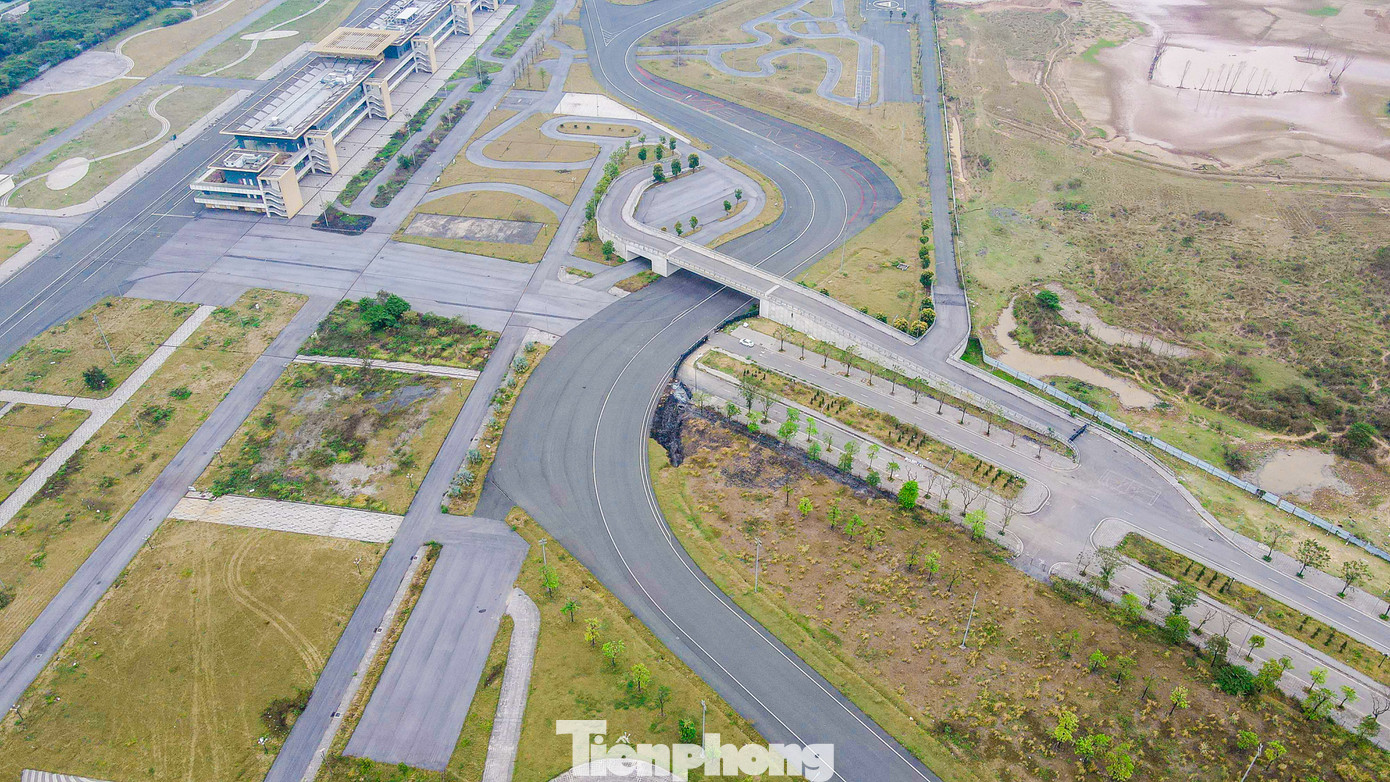 Dự kiến ban đầu, chặng đua tại F1 tại Hà Nội sẽ diễn ra vào đầu tháng 4/2020 nhưng do ảnh hưởng của đại dịch COVID-19 nên hoạt động này đã bị loại khỏi lịch toàn cầu. Đây là đường đua theo tiêu chuẩn Grade 1, tiêu chuẩn cao nhất của giải đua xe công thức 1 với yêu cầu rất cao và khắt khe về kỹ thuật.