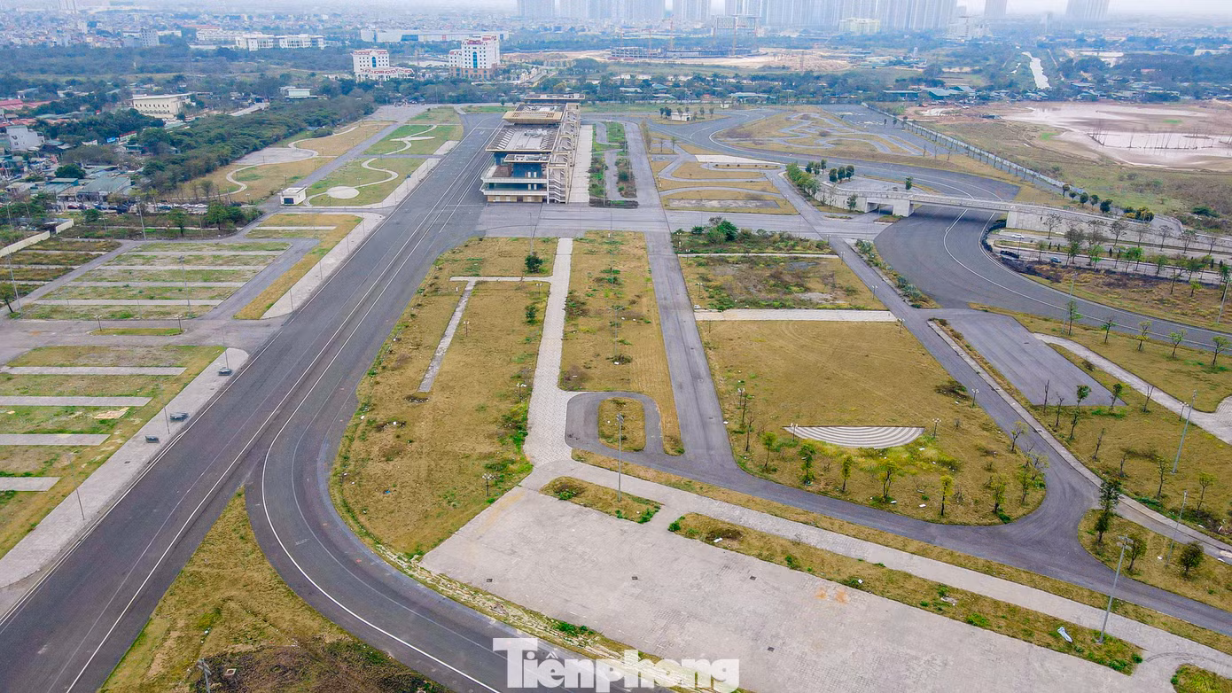 Đến thời điểm hiện tại, Việt Nam tiếp tục "lỡ hẹn" với bộ môn thể thao tốc độ hấp dẫn này. Đến thời điểm hiện tại, Việt Nam tiếp tục "lỡ hẹn" với bộ môn thể thao tốc độ hấp dẫn này.