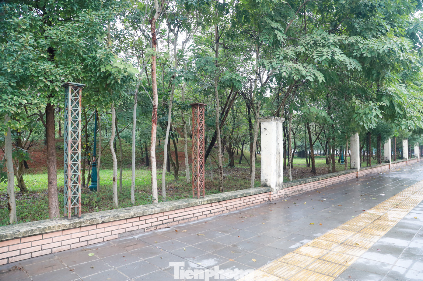 Hà Nội đặt mục tiêu sẽ làm mới lại các công viên trong năm 2023. Sẽ có thêm các công viên được chỉnh trang, phá bỏ hàng rào để tạo ra những không gian thoáng đãng, đẹp và tiện ích để phục vụ người dân.