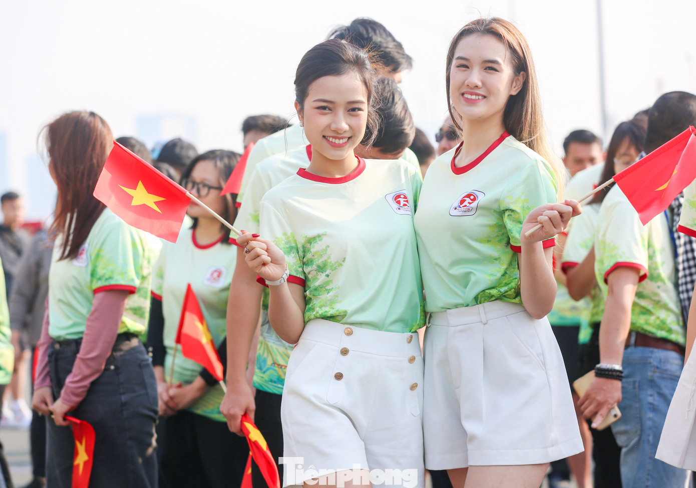 Nguyễn Ngọc Mai - Người đẹp Nhân ái Hoa hậu Việt Nam (HHVN) năm 2022, top 5 HHVN 2022 chia sẻ: &quot;Chạy bộ là môn thể thao được rất nhiều người ưa chuộng và luyện tập vì những lợi ích tuyệt vời mà nó mang lại. Không chỉ giúp cho chúng ta có được một sức khỏe bền bỉ, một vóc dáng cân đối mà còn đẩy lùi một số chứng bệnh, có được tinh thần thoải mái và năng lượng tràn đầy trước khi bắt đầu một ngày mới&quot;.