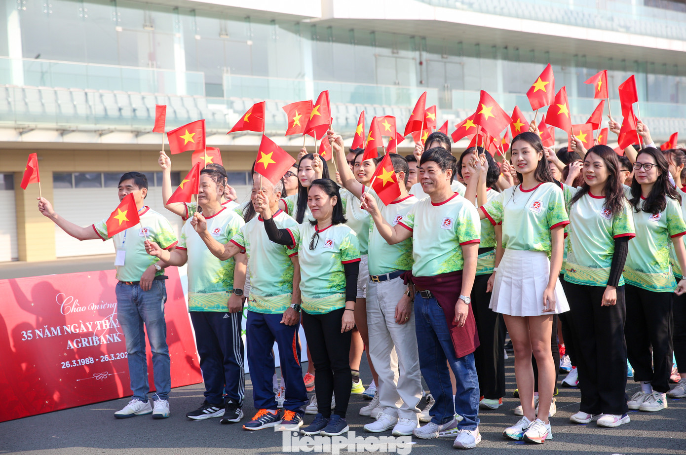 Giải chạy “Vì tương lai xanh” là hoạt động thể thao do Agribank tổ chức, nhằm động viên cán bộ, công nhân, người lao động, khách hàng, đối tác của Agribank tích cực hưởng ứng cuộc vận động “Toàn dân rèn luyện thân thể theo gương Bác Hồ vĩ đại”.