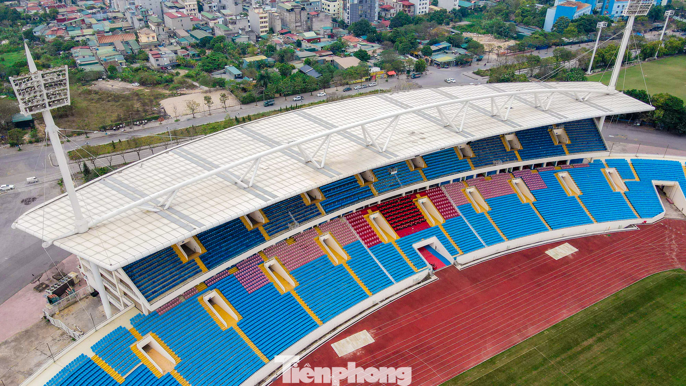 Thời tiết Hà Nội ấm lên, không còn rét đậm như trước và việc chăm sóc cũng được tiến hành thuận lợi và tích cực.