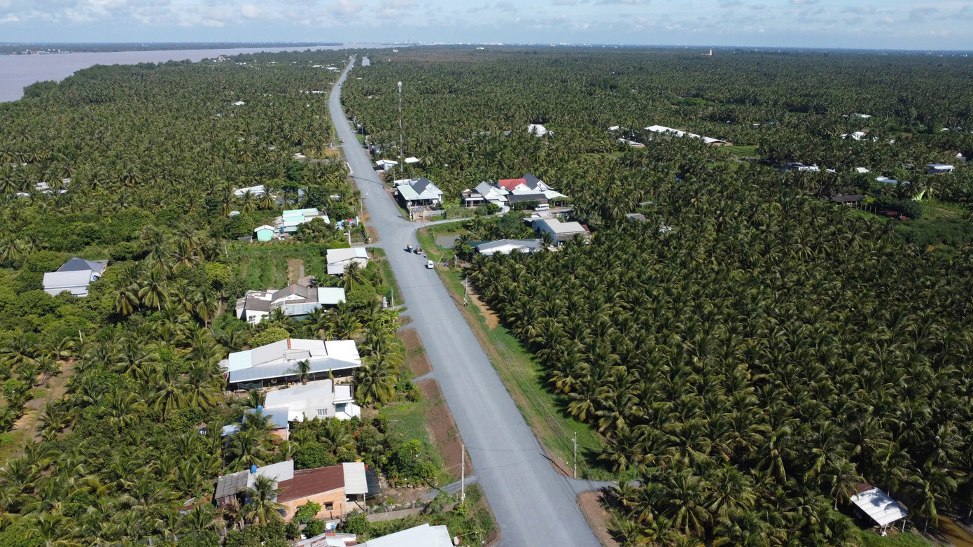 Tiền Giang là tỉnh có diện tích trồng dừa lớn trong khu vực Đồng bằng Sông Cửu Long với hơn 21.650 ha và đang không ngừng mở rộng. Tiền Giang là tỉnh có diện tích trồng dừa lớn trong khu vực Đồng bằng Sông Cửu Long với hơn 21.650 ha và đang không ngừng mở rộng.