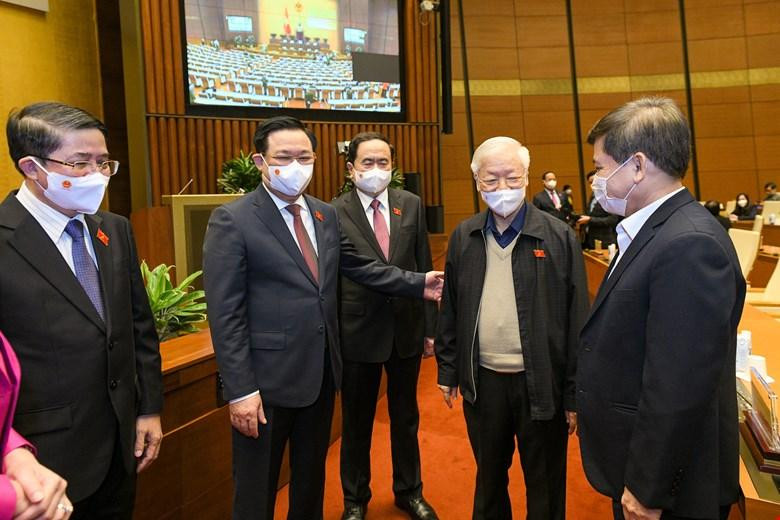 Tổng Bí thư, Chủ tịch Quốc hội và các đại biểu tham dự Hội nghị. Ảnh: QH Tổng Bí thư, Chủ tịch Quốc hội và các đại biểu tham dự Hội nghị. Ảnh: QH