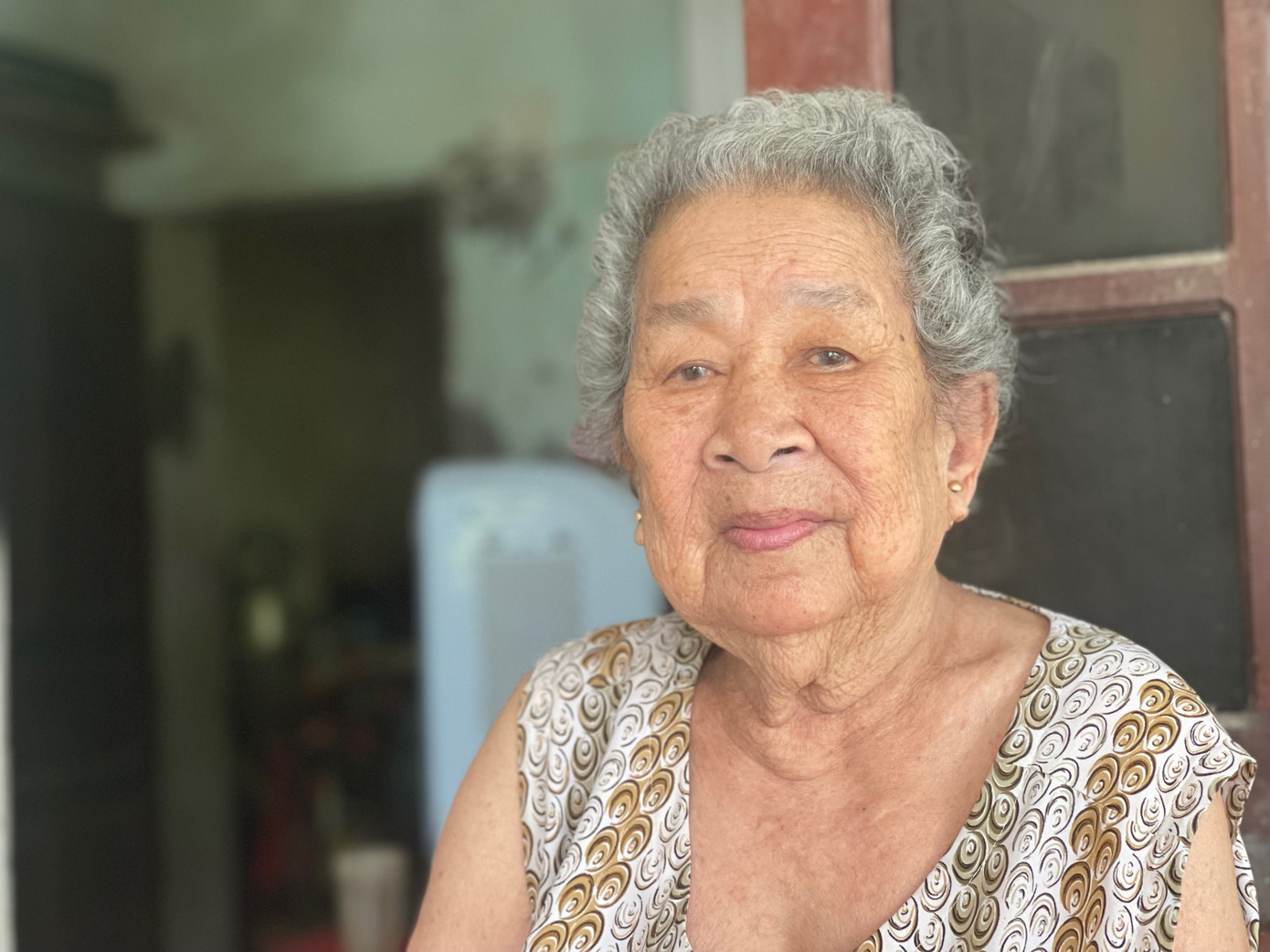 Mẹ Đức cách đây 3 tháng, ảnh chụp của PV Tiền Phong khi về gặp mẹ để tìm hiểu về lá thư cuối cùng của Anh hùng liệt sỹ Trần Văn Phương